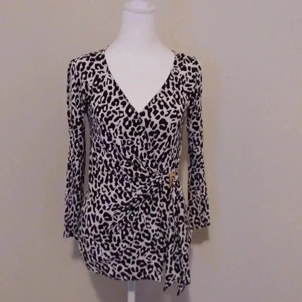 -- Cache Animal print cold sholder top